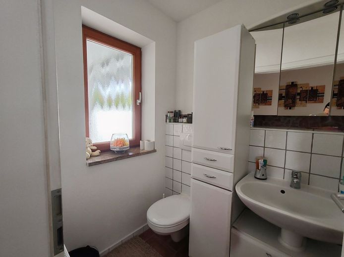 Wunderschönes Einfamilienhaus mit Galerie – Gäste WC