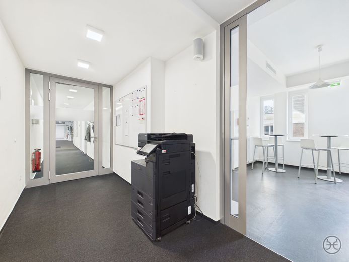 Hochwertiges Bürohaus auf 2 Etagen // Nähe Autobahn // Etzhorn // Oldenburg – 55a3a62c851945c3b4d55fdb1b0eb3c3_100_CAM05560G0-PR0040-STILL006