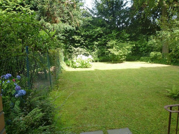 Drugie zasiedlenie po remoncie generalnym, mieszkanie 2-pokojowe w D-Zoo, nowa łazienka, 2 balkony – Garten Mitbenutzung