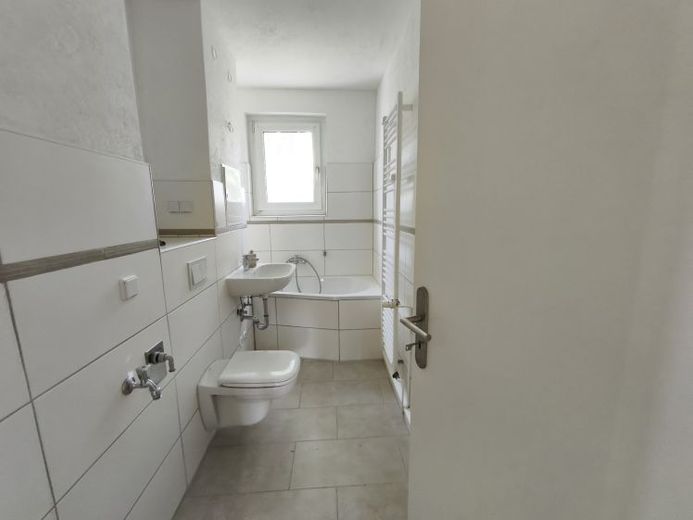 Appartamento per famiglie con balcone in posizione tranquilla! – Foto 1