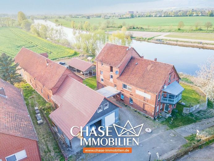 Einmalige Gelegenheit: Sanierte Mühle und Scheune in direkter Weserlage - Wohnen in H.O., Fuhlen! – Außenansicht