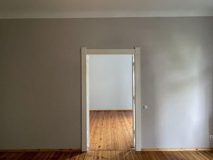 Encantador apartamento antiguo con balcón y ascensor en Hufelandstraße, Prenzlauer Berg – Foto 4