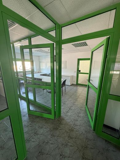 Oficina · Consulta · Autoescuela · Formación: dos plantas, divisibles desde 40 m² – Foto 10