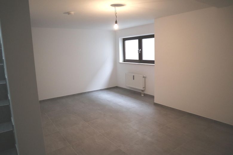 Provisionsfrei: 3 Zimmer Maisonette Gartenwohnung - 79 m² Nutzfläche in guter Lage – Hobbyraum-1