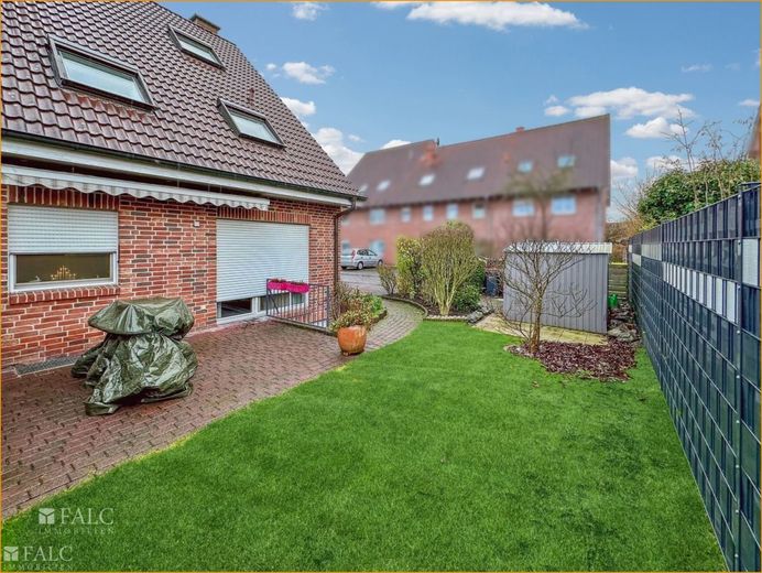 Garten mit Terrasse