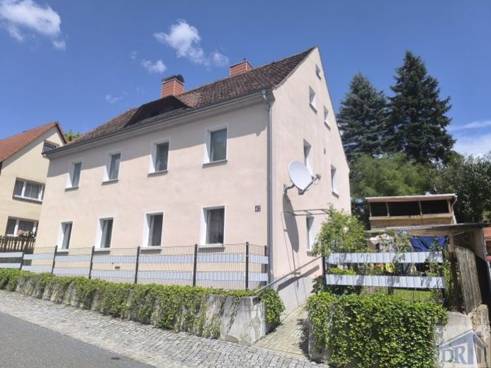 Charmantes Einfamilienhaus in Hanglage mit Weitblick – viel Potenzial zur individuellen Gestaltung – Foto 1