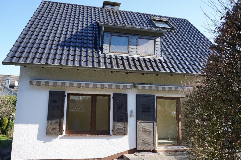 Seitenansicht mit Terrasse