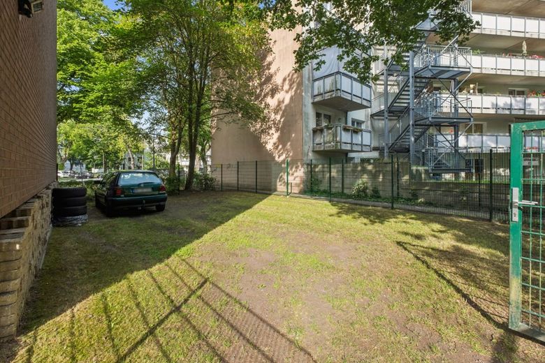 Kapitalanleger aufgepasst! Modernisierte &amp; Vermietete 2-Zimmer-Wohnung mit Balkon in Hamburg-Horn – Stellplätze