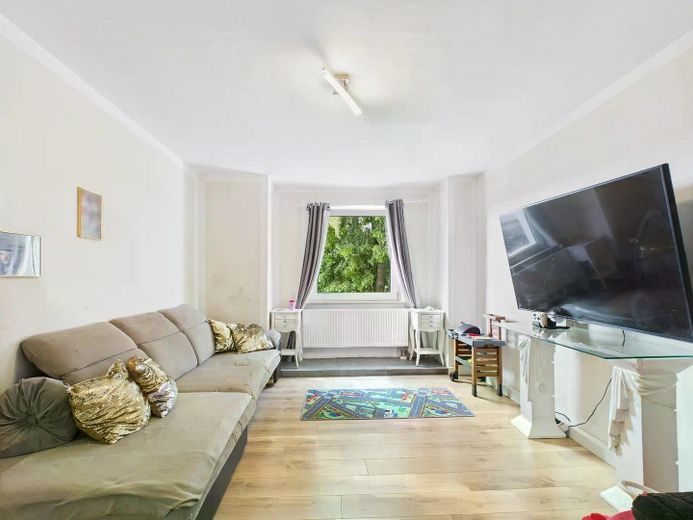 Renovierte 2-Zimmer-Wohnung in Hof: 50 m², modernes Bad, ohne Einbauküche – Foto 9