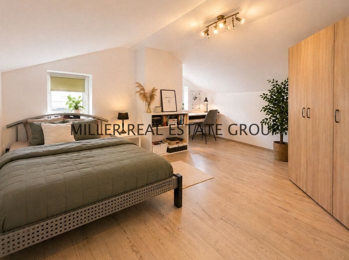 Zweifamilienhaus in Altmannstein kaufen - zwei Wohneinheiten, große Terrassen, Garten &amp; Entwicklungspotenzial im Altmühltal! – Kinderzimmer WHG II