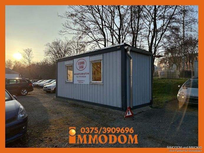 Freifläche mit Bürocontainer in zentraler und gut sichtbarer Lage in Zwickau zu verpachten! – Bürocontainer hinten
