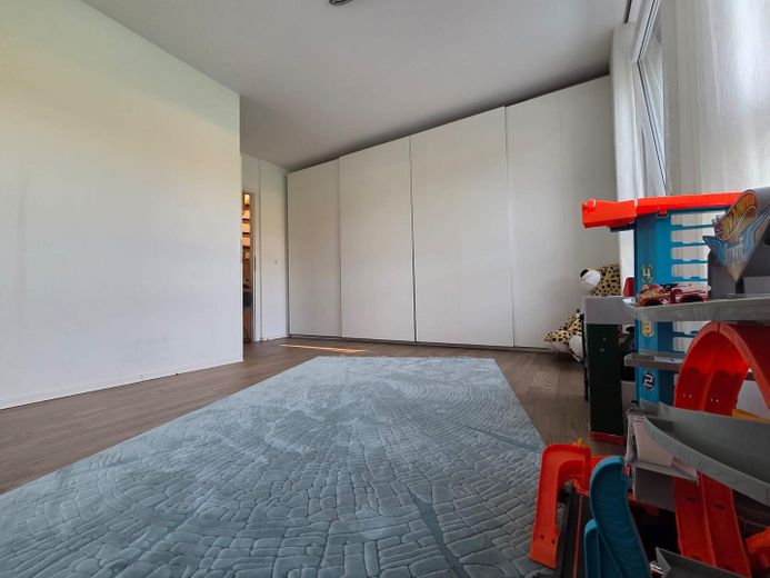 Casa a schiera centrale ben tenuta in posizione adatta alle famiglie a Laudenbach – Kinderzimmer 1 / Ansicht 2