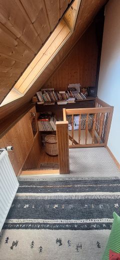 Einfamilienhaus / Ferienhaus – Treppenportal / oben