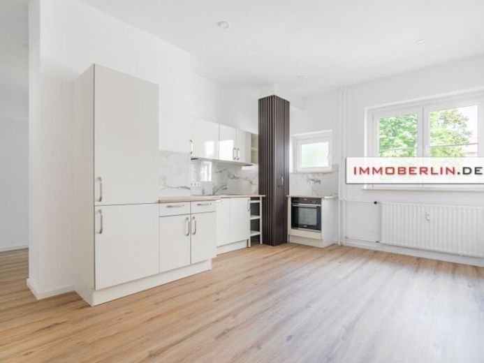 IMMOBERLIN.DE - Frisch renovierte Altbauwohnung mit Südterrasse – Foto 1