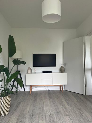 Renovierte, helle 3 Zimmer Wohnung (Refrath) – Arbeitszimmer