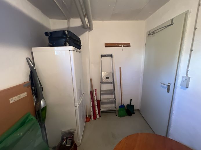 2,5 Zi-Wohnung Hochparterre mit Nord und Süd Balkon in ruhiger Lage, Tiefgarage, geringe Nebenkosten – eigener Kellerraum
