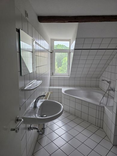 Bad 3. OG Wanne/Waschmaschine