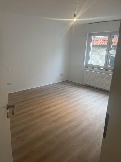 sanierte Wohnung mit Terrasse Garten u. Garage in Voxtrup – Schlafzimmer