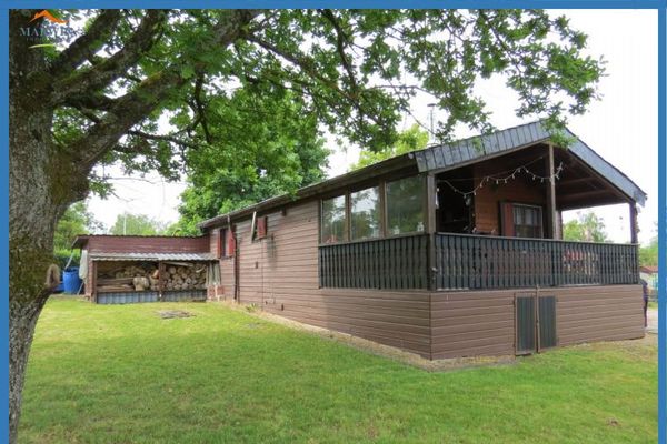Mein Haus am See in Frankreich / Holving