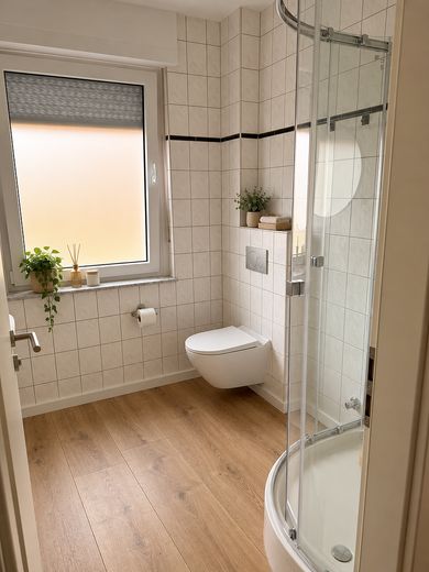 Schledehausen-2-Zimmer Wohnung 1.OG – Badezimmer