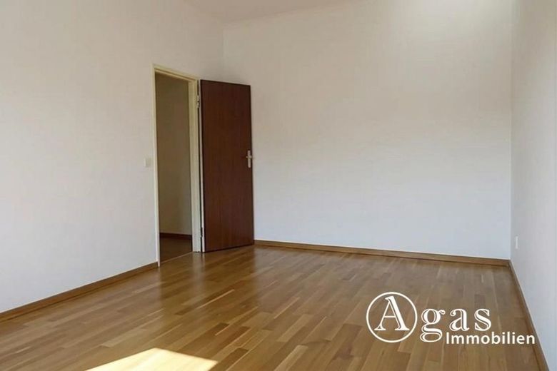 Derzeit vermietete 2,5-Zimmer-Wohnung mit Balkon zum Verkauf – Schlafzimmer