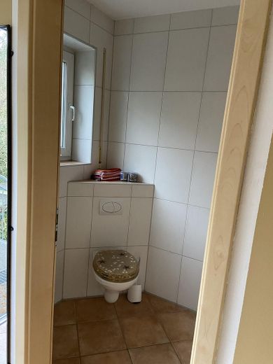 Light-filled 6.5-room apartment – Gäste-WC