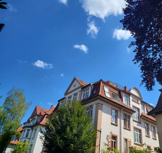 Ostviertel के प्रमुख स्थान पर! विशाल मेज़ानाइन छत-स्टूडियो, छत के टैरेस सहित, थिएटर के निकट, BG DG re – Außenansicht