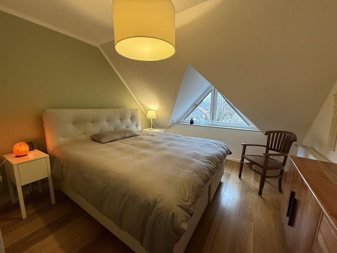 Haus im Haus - Helle moderne Maisonettewohnung in Top-Lage mit TG-Stellplatz – Elternschlafzimmer im 3. OG