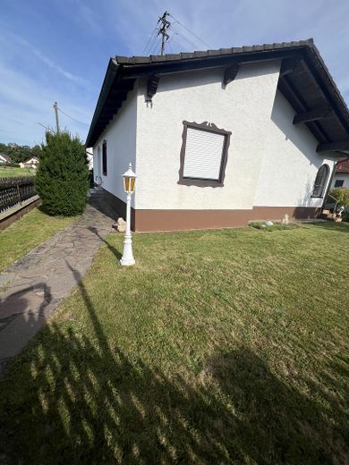 Eingang vom Gartentor