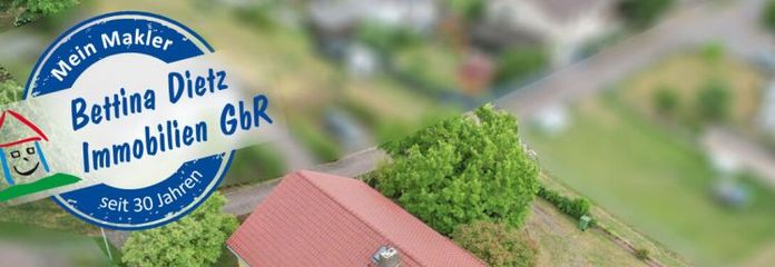 DIETZ: Gepflegter Bungalow mit Garten, Garage und Keller in herrlicher Lage von Wiebelsbach!