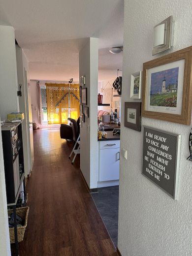 Familientraum in Maichingen - modernes Reihenendhaus mit Garten – Eingangsbereich / Küche