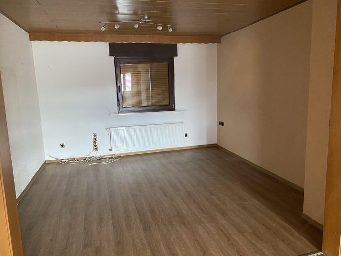 Vrijstaande woning met balkon en garage – Foto 22