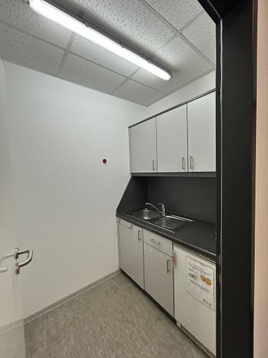 Superfici ufficio flessibili con capannone di stoccaggio e aree sociali a Gelsenkirchen-Erle – Büro EG Links - Küche