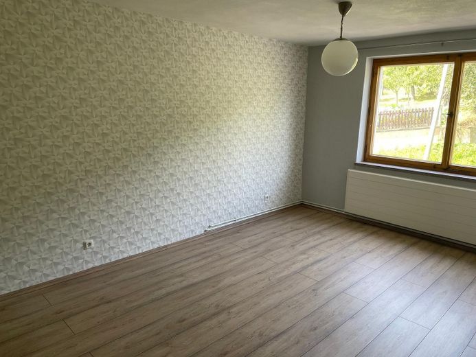 Encantadora casa unifamiliar de 7 habitaciones con terraza y jardín en alquiler – Foto 6