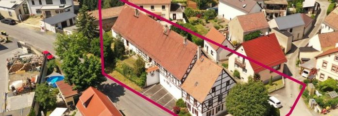 Seltenes Fachwerkhaus bei Radeburg, viel Platz zur Eigennutzung + 3 Wohnungen (voll vermietet)