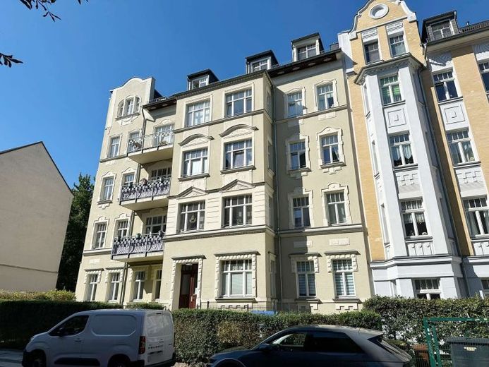 Wohlfühloase mit Ausblick ins Grüne – schöne 2-Raum-Wohnung – Foto 1