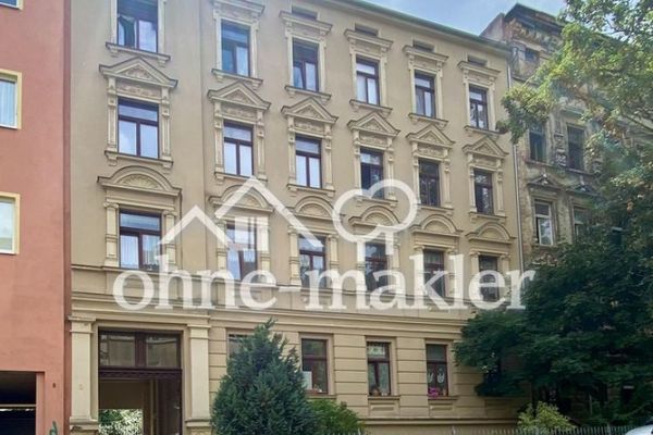 Großzügige 2-Zimmer-Wohnung mit Balkon und Aufzug