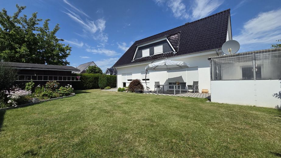 Élégante maison individuelle avec logement indépendant – Garten