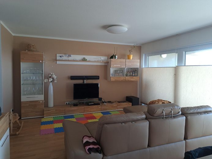 KFW70 Wohnung mit vier Zimmern in Knielingen 2.0 – Wohnzimmer-1