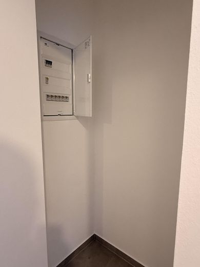 Provisionsfreie frisch renovierte EG-Wohnung mit Stellplatz nahe Wilhelmplatz und Schreventeich – Abseite / Garderobe