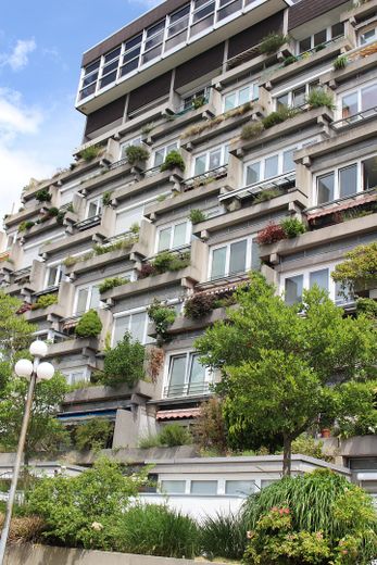 Hannover Teraslı Evinde 3 Kat Üzerine Yayılmış Muhteşem 4 Odalı Daire – Außenansicht Terrassenhaus
