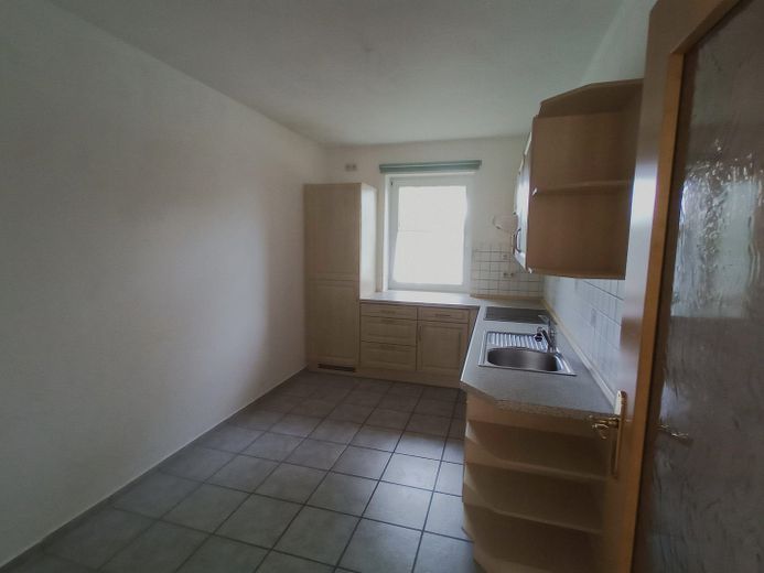 Solides MFH, Schweriner Stadtrand, als Investment o. Eigennutzung, sof. bezugsfähig, 2.505m² Grdst. – Küche EG rechts b