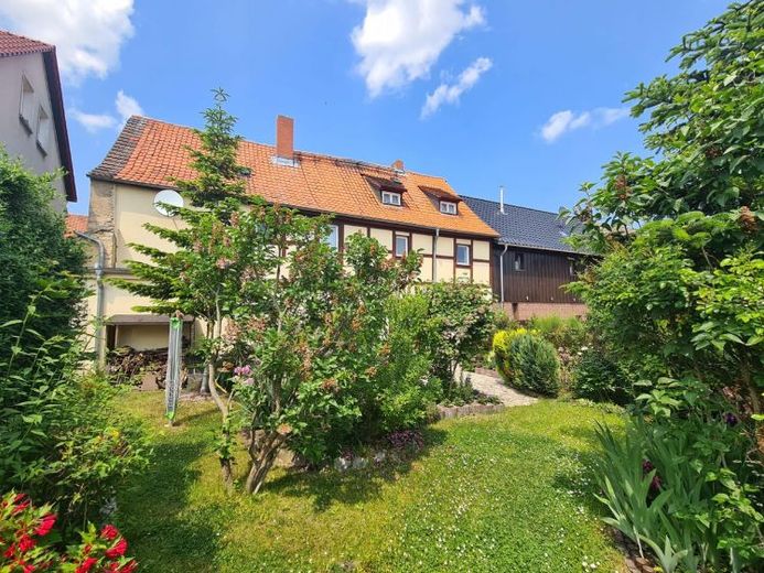 Stadthaus, Mehrgenerationenhaus mit viel Platz im schönen Hadmersleben – Foto 1