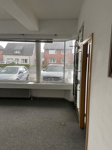 Sahibinden; Rhade merkezinde doğrudan ofis alanları – Fotoğraf 3