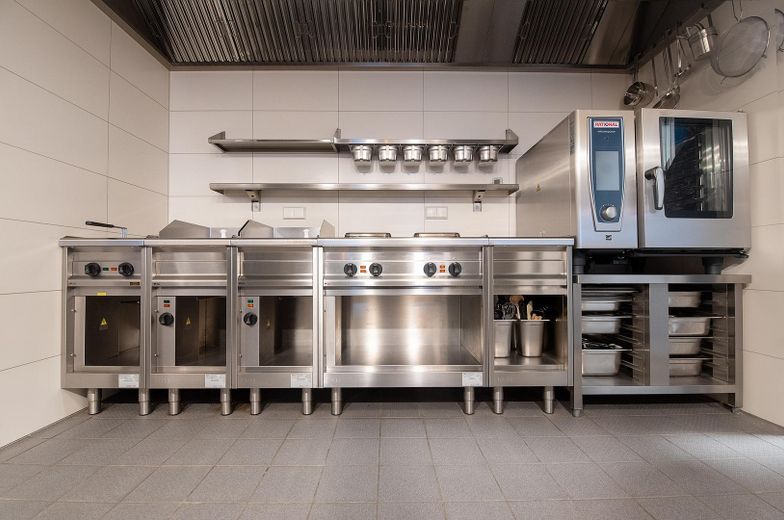 Profi-Küche 1