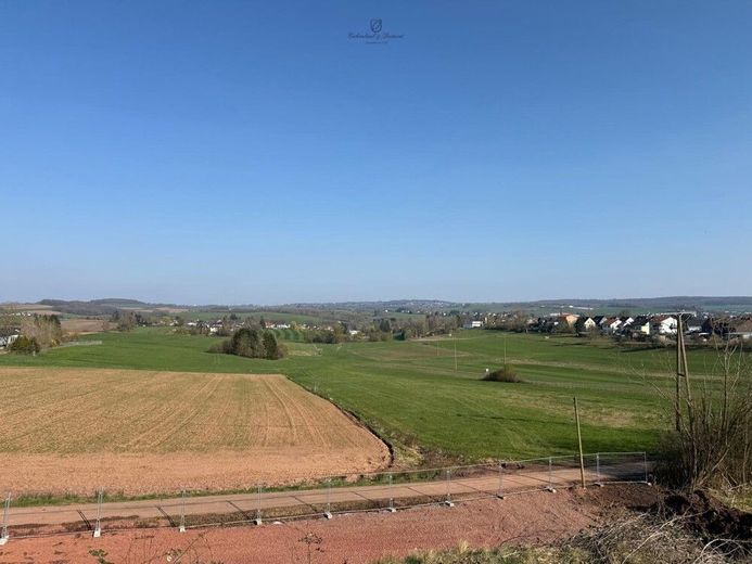 Baugrundstück für 1-2 MFH im Neubaugebiet  "Am Kalenberg", bereits projektiert – Unverbaubarer Ausblick