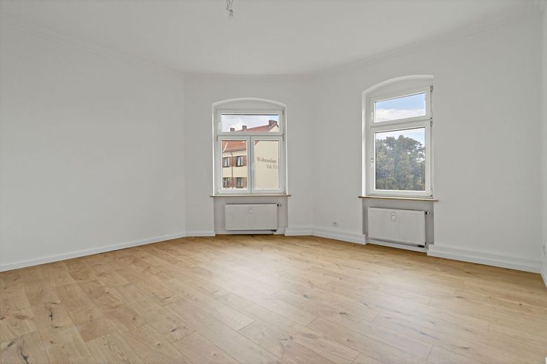Sanierte 2-Raumwohnung in der Freiimfelder Straße! – Wohnzimmer