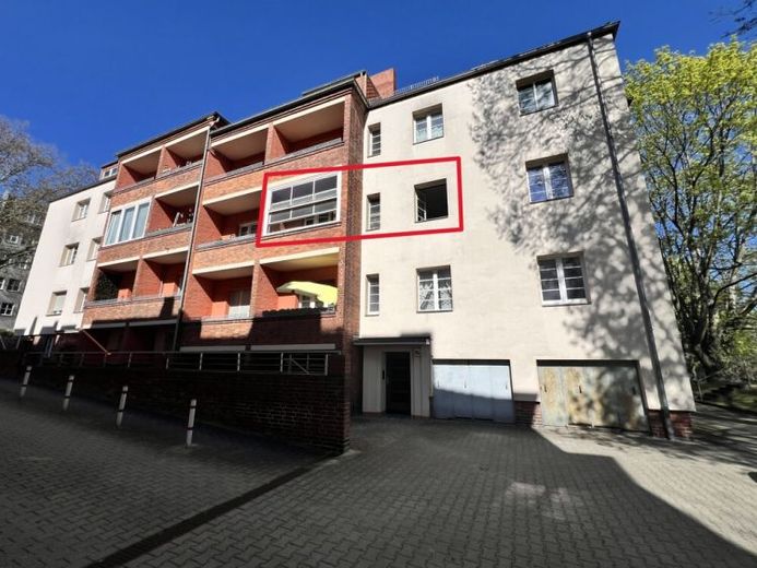Attraktive Kapitalanlage in Berlin-Spandau – vermietete Eigentumswohnung mit Balkon – Foto 1