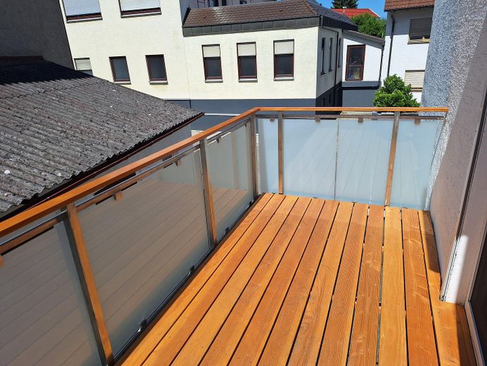 Langenau Göttingen Provisions FREIE 3,5 Zimmer Wohnung 1 OG – Balkon Süd West