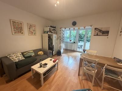 ZWEI-ZIMMER-PERLE IN FREIBURGS OBERWIEHRE – 1784378979_b21614.jpg